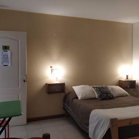 Hotel Complejo Aloha Puerto Pirámides Habitación foto